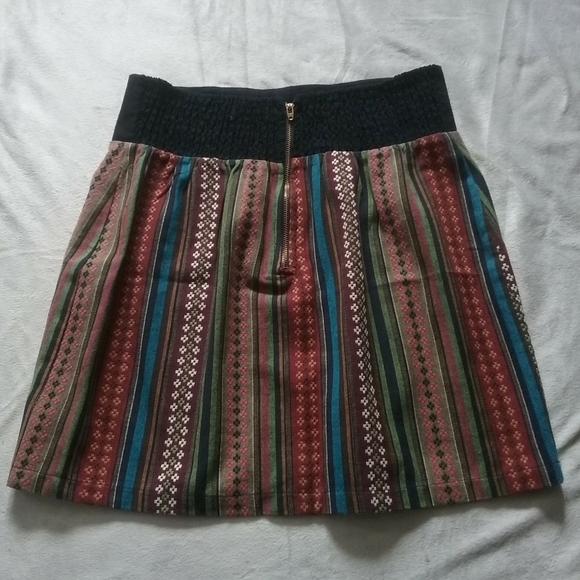 ⭕ 3/$30 Multi Colored Hippy Vibes~ Mini Skirt - Picture 6 of 10